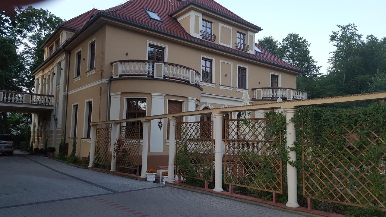 Apartamento Palac Ogrodowa Tarnowskie Góry Exterior foto