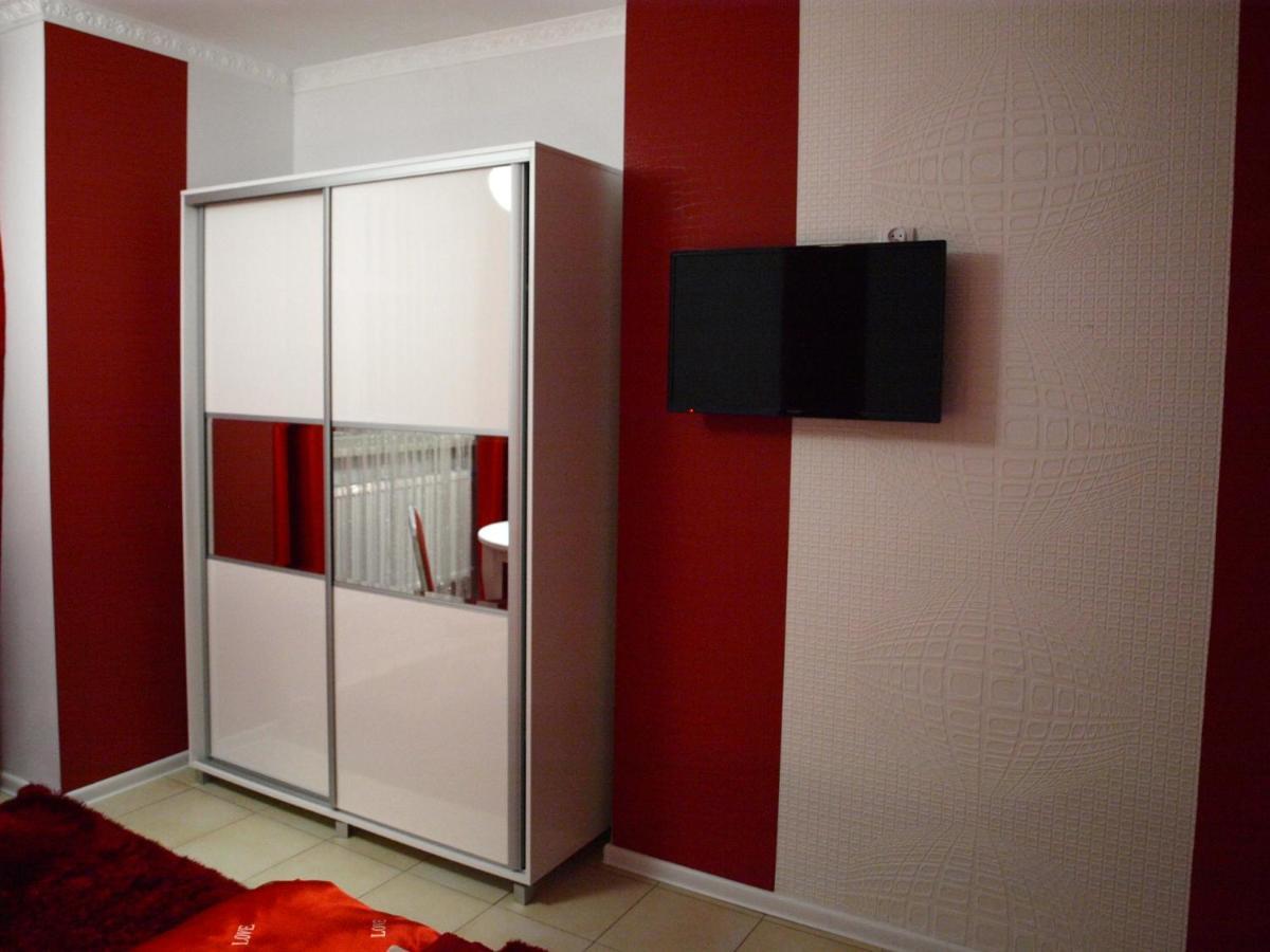 Apartamento Palac Ogrodowa Tarnowskie Góry Habitación foto